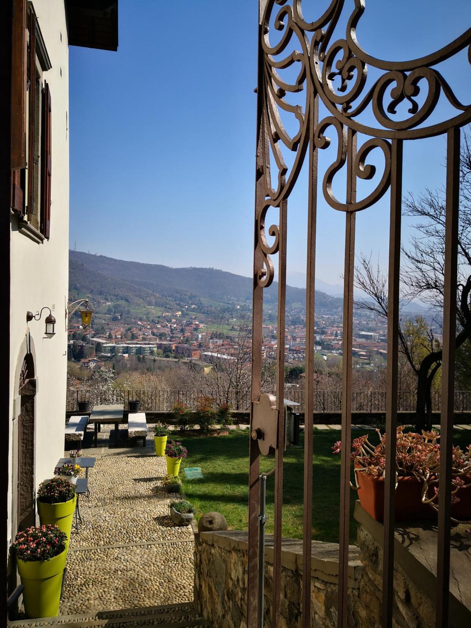 B&B Dimora Delle Donnole Bergamo Exterior foto